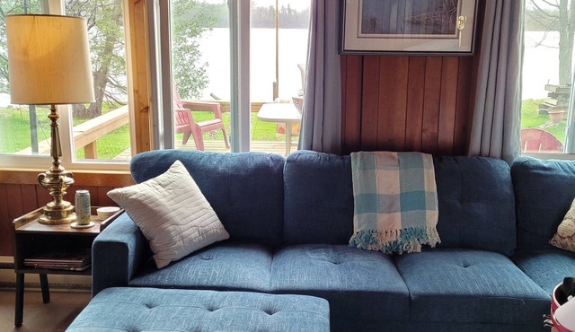 Put Your Feet Up And Relax! Our Pet-friendly, Family-oriented Cottage Awaits!
