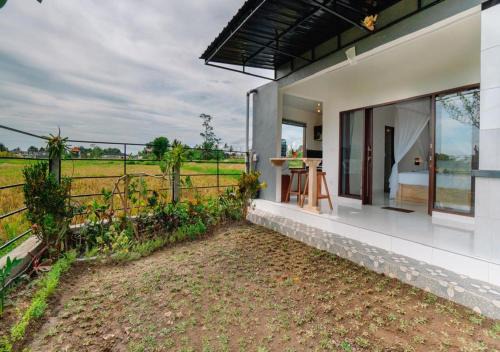 Putra House Villa