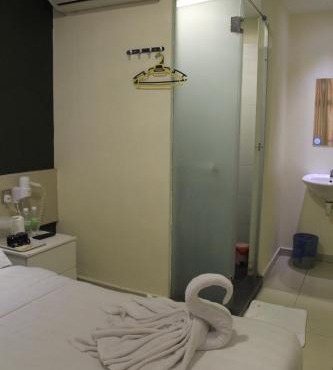 Putra One Avenue Hotel