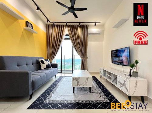 Putrajaya Setia Seraya Residence Pool View 6PAX