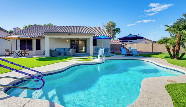 Putting Green & Pool! Peoria Home Near Sports