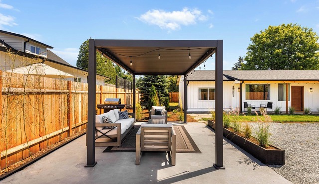 Puyallup Top 1% Clean Hous I Foothills Trail Retreat and Farm 12
