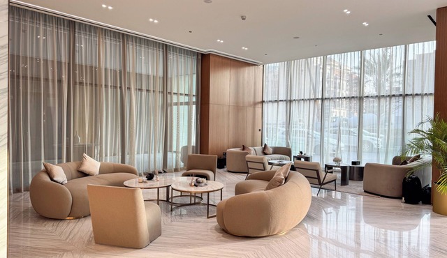PVH - Elegant 1BR - Binghatti House