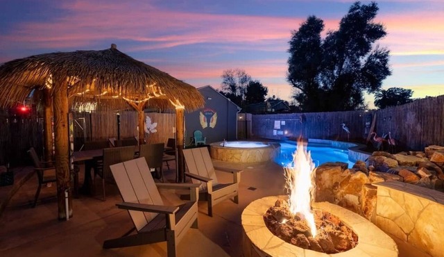 PVT Pool & Spa 3BR Sleeps 8 Retreat Near San Diego