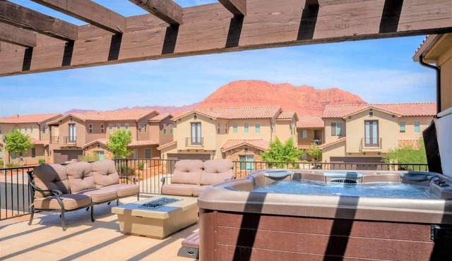 PVZ 85| Balcony HotTub W/RedRock Views*WaterPark