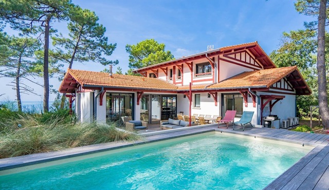 Pyla sur Mer - Superb villa with Bassin view