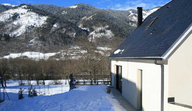 PYRENEENNE HOUSE VALLEY OF THE LOURON - CLASSIFICATION 4 *