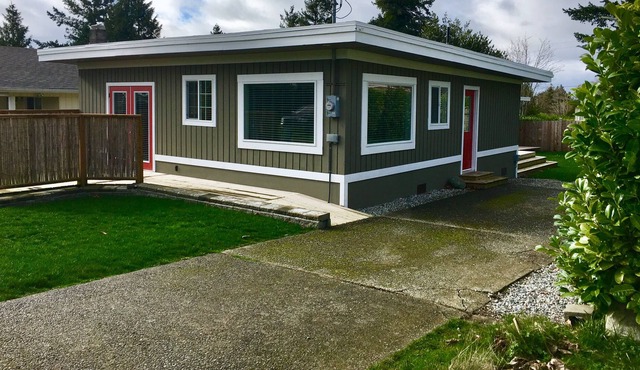 Q's Cottage in South Beach - Quaint & Quiet,