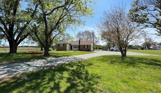 Quaint Island Getaway