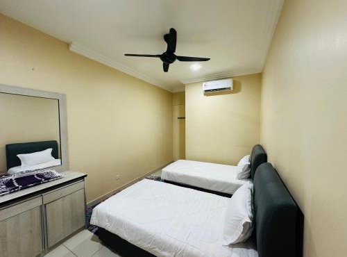 Qaza Homestay Rawang Tasik Puteri