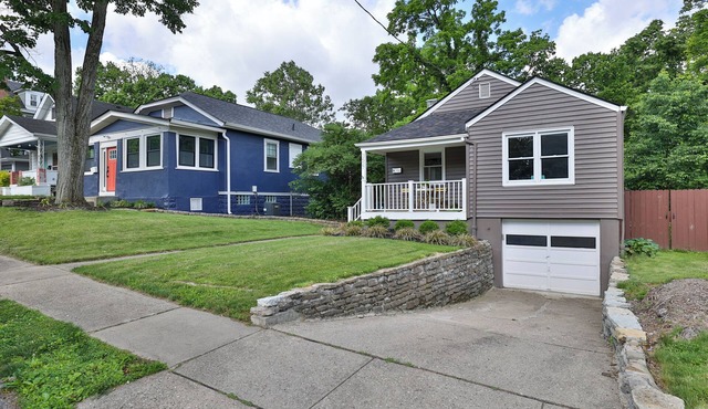 QCB + MCM - Neighboring Renovated Hyde Park Homes