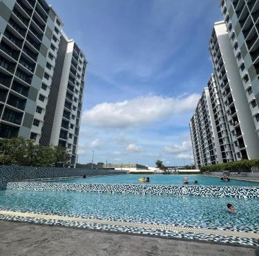 Qila Homestay at DESARU UTAMA