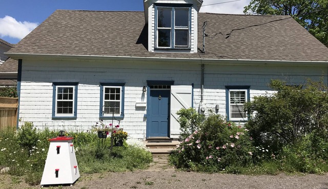 Quaco Cottages - The Shipbuilder's Cottage-Two Century Old Charm