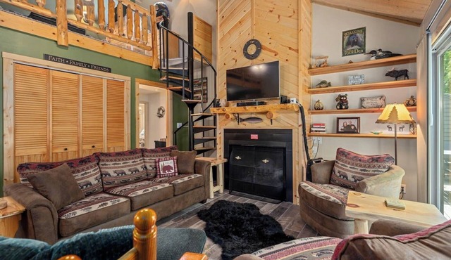 Quadna Mountain Resort 330 - with Loft!