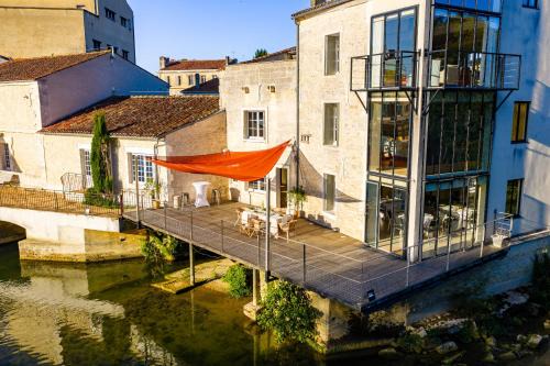 QUAI 3 loft moderne et lumineux les pieds dans l'eau