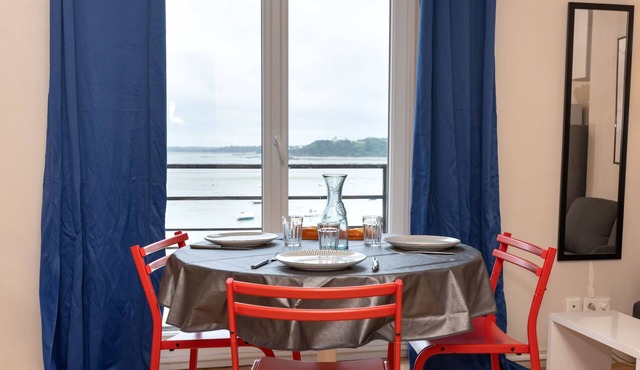 Quai Thomas by Interhome