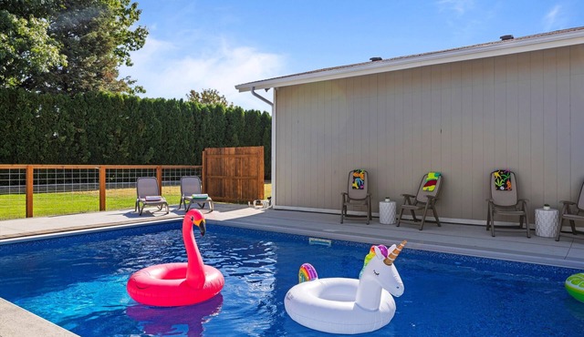 Quail Ridge - Views, Pool and Hot tub