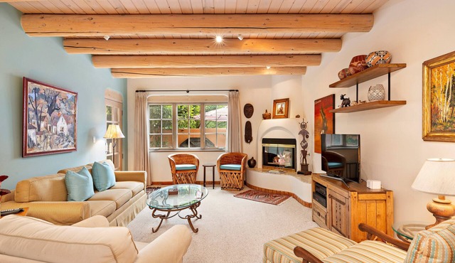 Quail Run 150 | Tennis & Pickleball Courts Views | Kiva Fireplace | Golf Course | Pool & Hot Tub