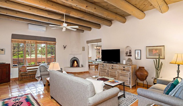 Quail Run 717 | Kiva Fireplace | Private Patio | Golf Course | Pool & Hot Tub | Tennis & Pickleball