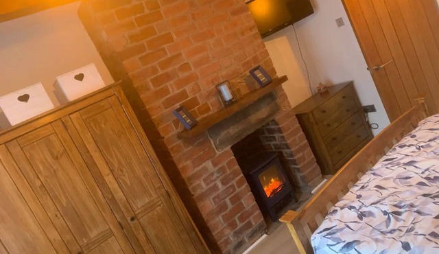 Quaint 1 Bedroom cottage in Pudsey, Leeds