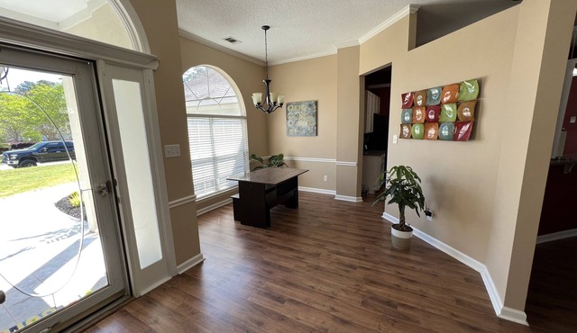 Quaint 2 bedroom 1 bath home in Richmond Hill subdivision.