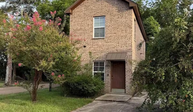 Quaint 3-bedroom house with AC in charming Baton Rouge