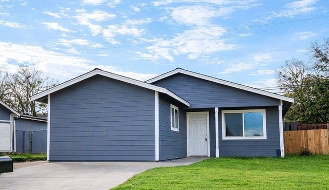 Quaint 4-bedroom house in charming Willits perfect for families