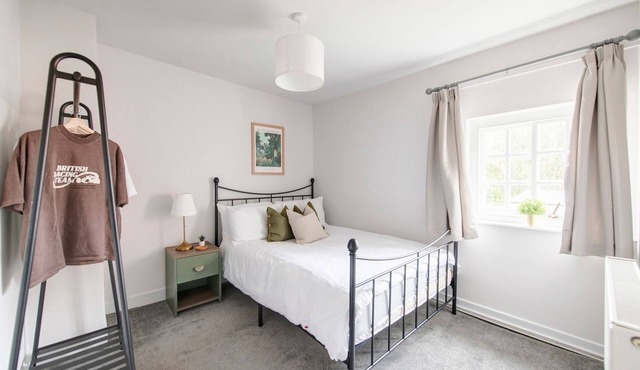 Quaint and Inviting Home | City Centre Location