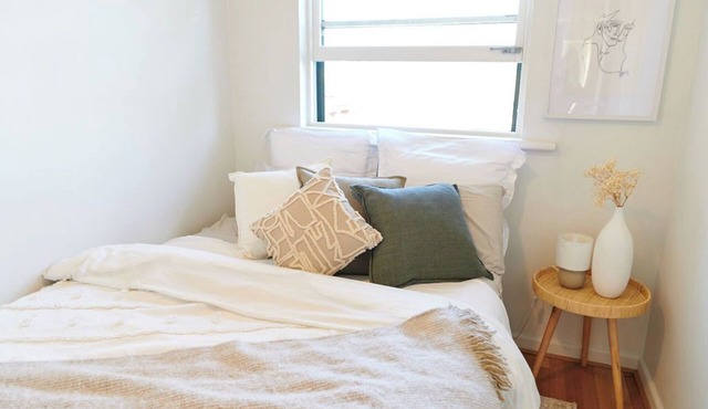 Quaint Apartment Off Chapel Street