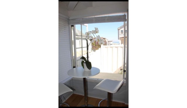 Quaint Beach House aka Betty