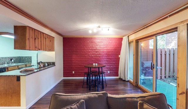 Quaint boutique resort in Incline Village, Lake Tahoe