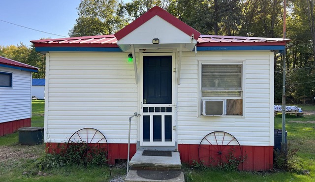 Quaint Cabin #3 - Pymatuning Lake