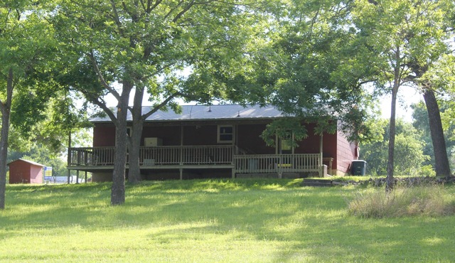 Quaint Cabin in Gruene on the Guadalupe River