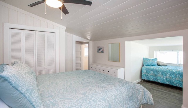 Quaint, Clean and Bright Cottage in Ozona