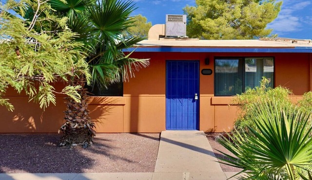 Quaint condo near hiking-biking-downtown