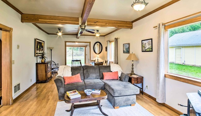 Quaint Coquille Getaway Near Beaches + Parks!