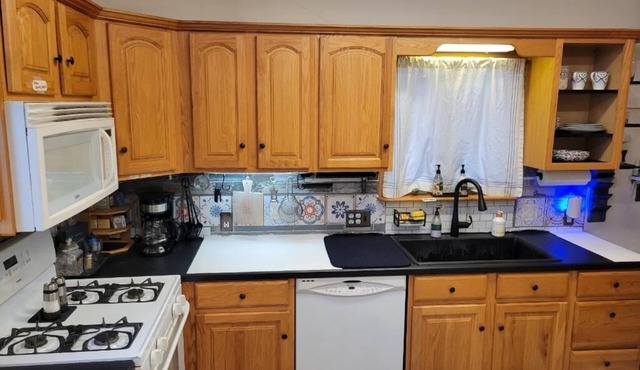 Quaint Cottage, a Wanderstay of Tranquility hidden in the heart of Minneapolis