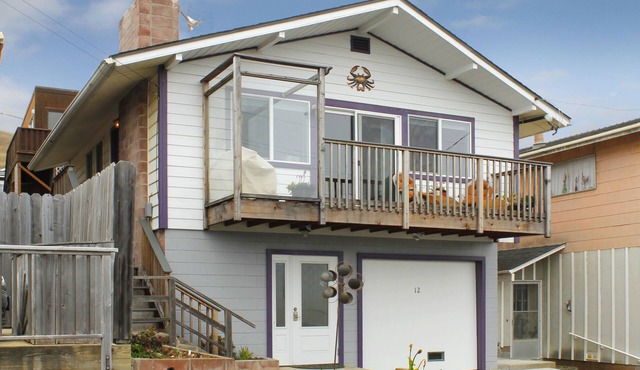 Quaint Cottage Just a short walk to the sea