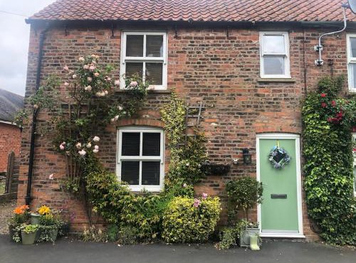 Quaint Country Cottage