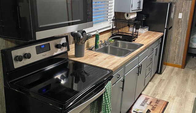 Quaint Cozy 1-bedroom apartment in pleasant Geneva with AC, WiFi