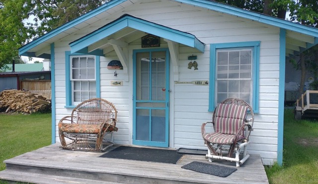 Quaint cozy little cabin geared for folks coming to Leech Lake to fish or relax.