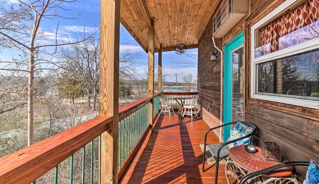 Quaint Diamond City Studio - Walk to Lake!