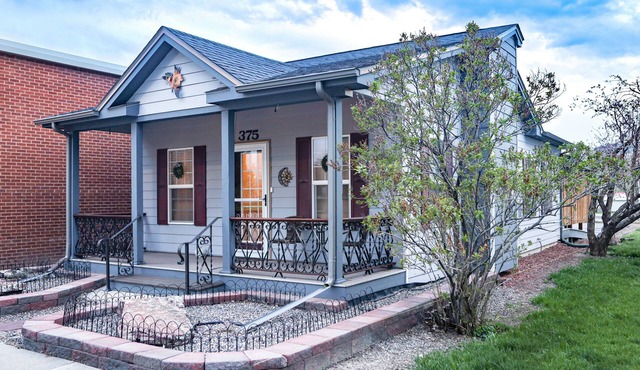 Quaint Downtown Charmer in Heart of Meeker, CO