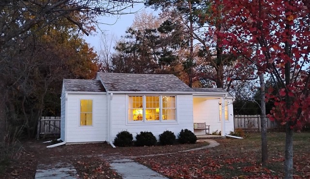 Quaint Guest Cottage