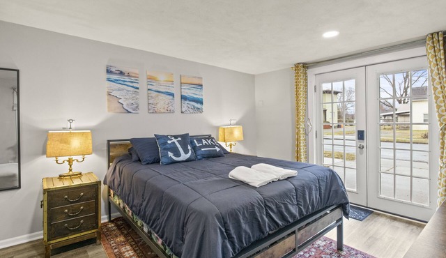 Quaint Guest House with walkable locale!