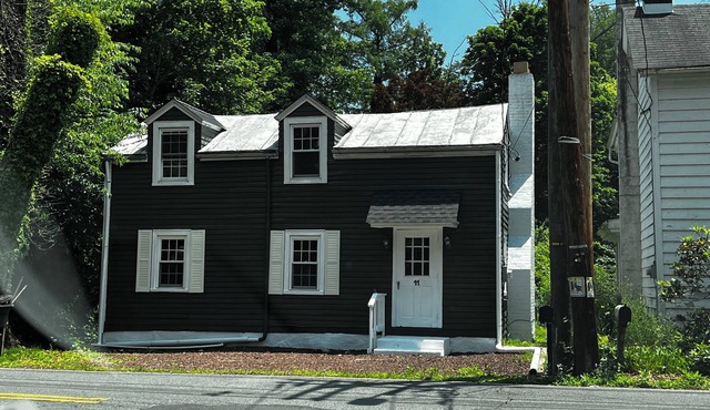 Quaint Historic Colonial in West Trenton Ewing New Jersey