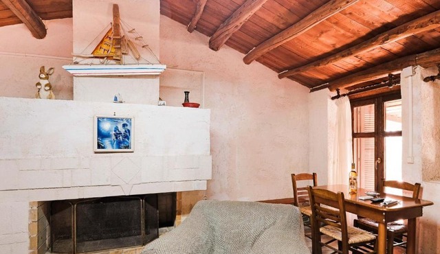 Quaint Holiday Home in askos Navagio Beach