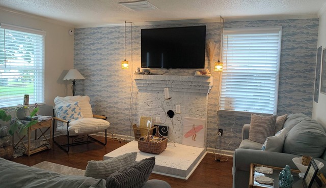 Quaint house in small town of Snow Hill, MD.Centrally located to 3 local beaches