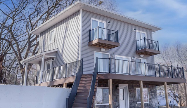 Quaint house on the bluffs overlooking the scenic Missouri River.