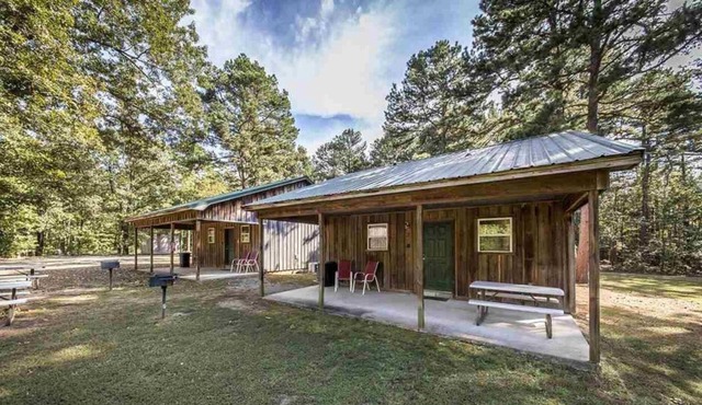 Quaint One Bedroom Cabin Near Heber Springs Marina